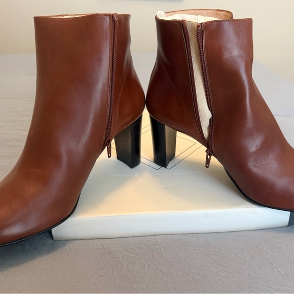 Dalton Pointed Ankle Boot - Maple - Picture 8 of 11
